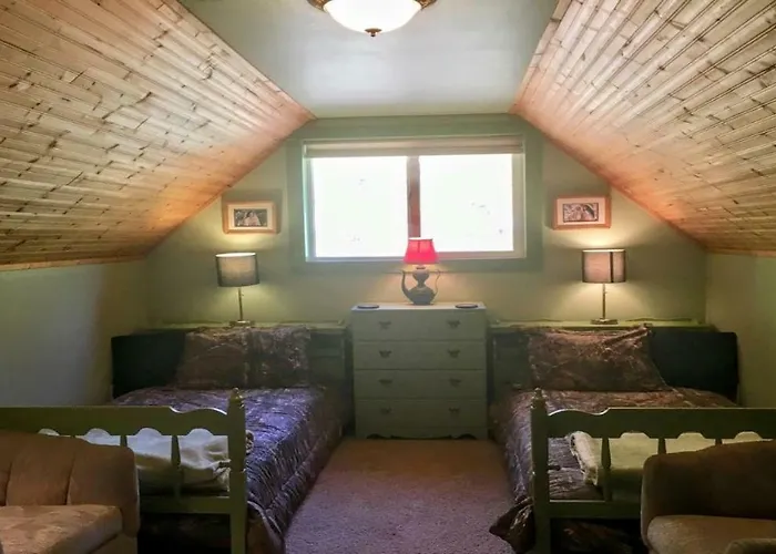 Packwood Ski & Vacation Getaway